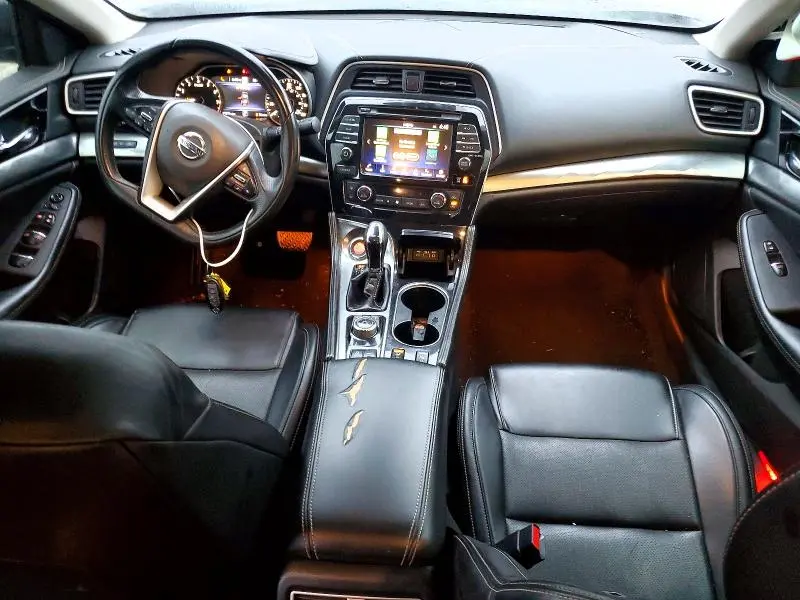 2022 NISSAN MAXIMA SV  