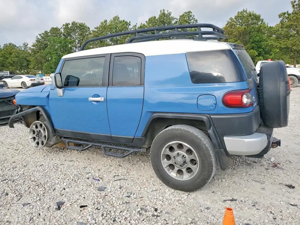 2013 TOYOTA FJ CRUISER BASE  