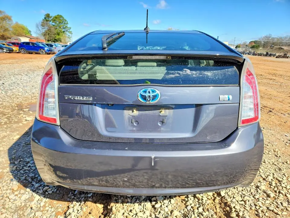 2014 TOYOTA PRIUS THREE  