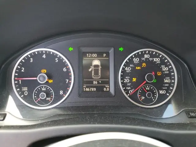 2015 VOLKSWAGEN TIGUAN S  