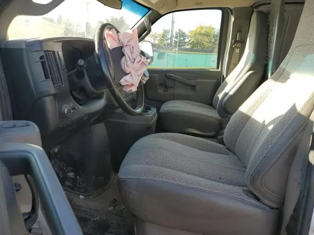 2017 GMC SAVANA G2500  