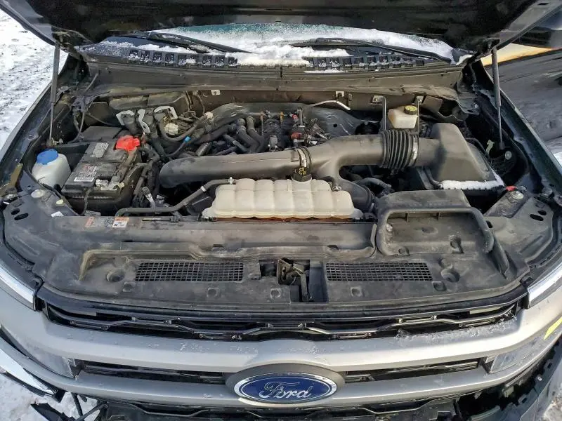 2023 FORD EXPEDITION XLT  