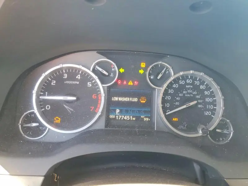 2016 TOYOTA TUNDRA SR5  