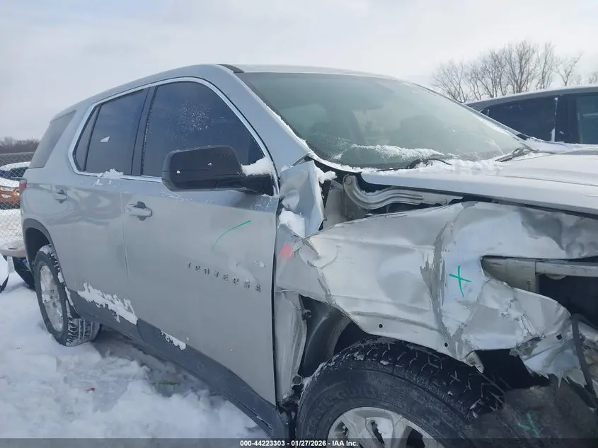 2018 CHEVROLET TRAVERSE LS