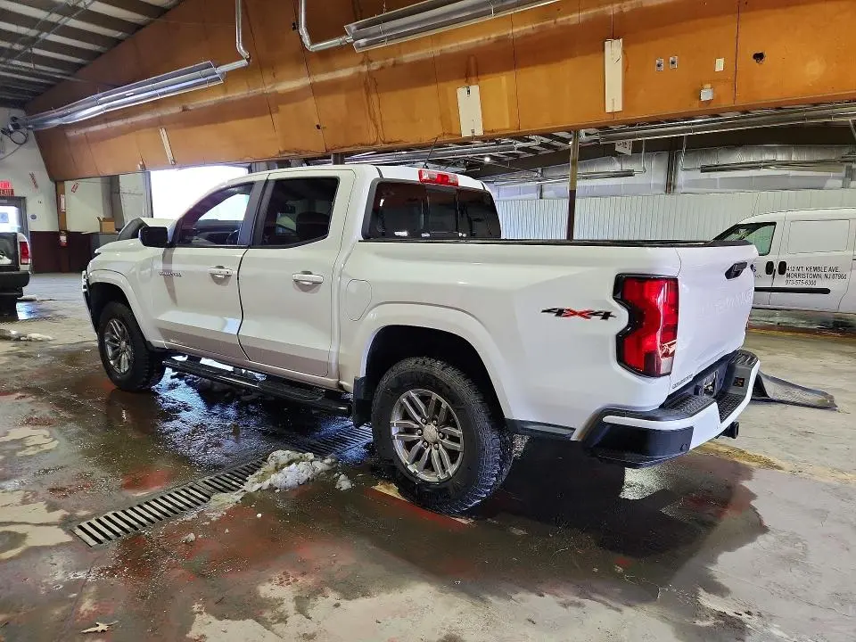 2023 CHEVROLET COLORADO LT  