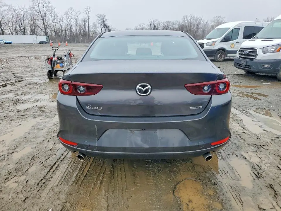 2022 MAZDA 3 SELECT  