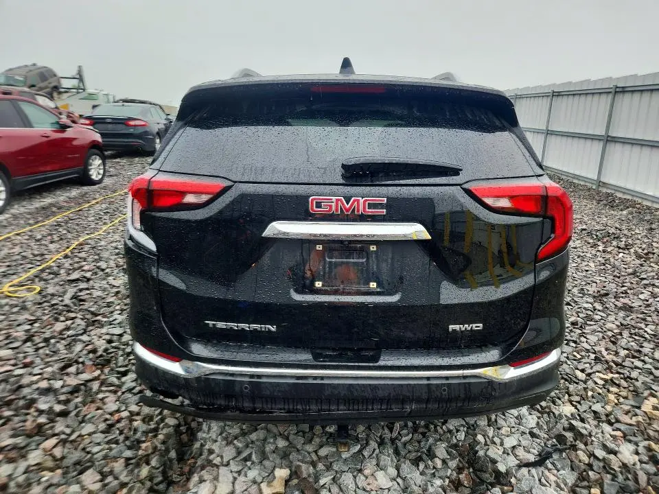 2021 GMC TERRAIN SLT  