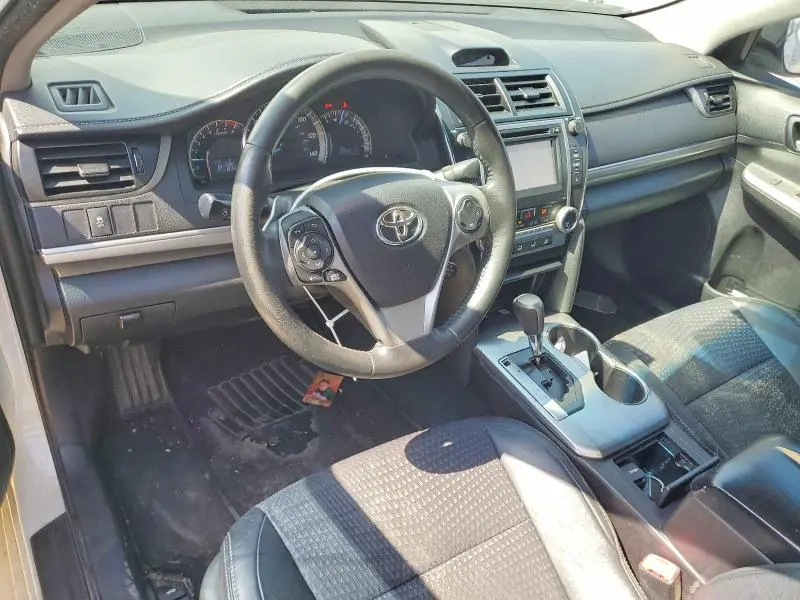 2014 TOYOTA CAMRY SE  