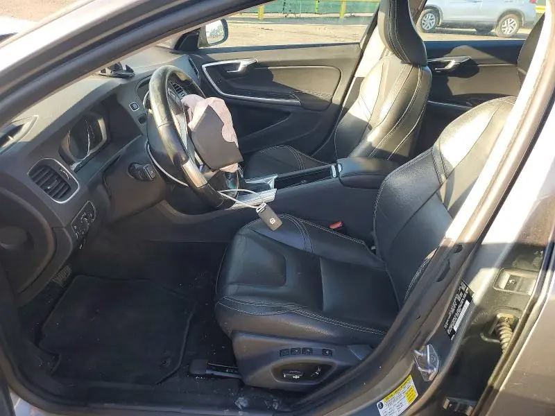 2018 VOLVO S60 DYNAMIC  