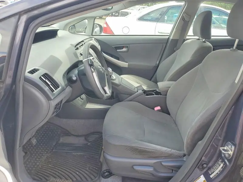 2010 TOYOTA PRIUS III  