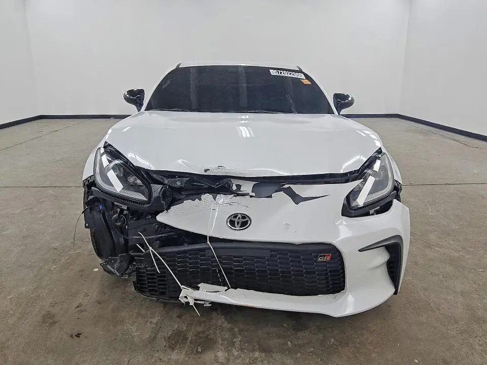 2025 TOYOTA GR 86 PREMIUM  