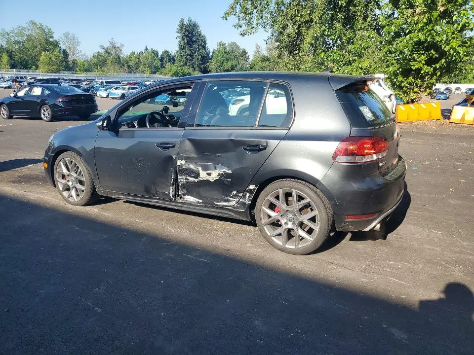 2014 VOLKSWAGEN GTI   