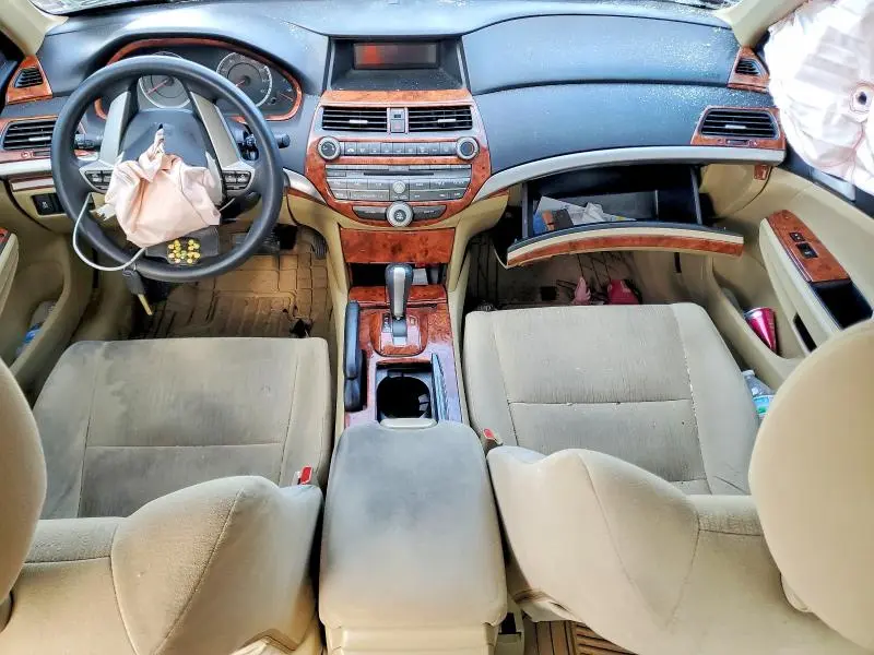 2011 HONDA ACCORD LXP  