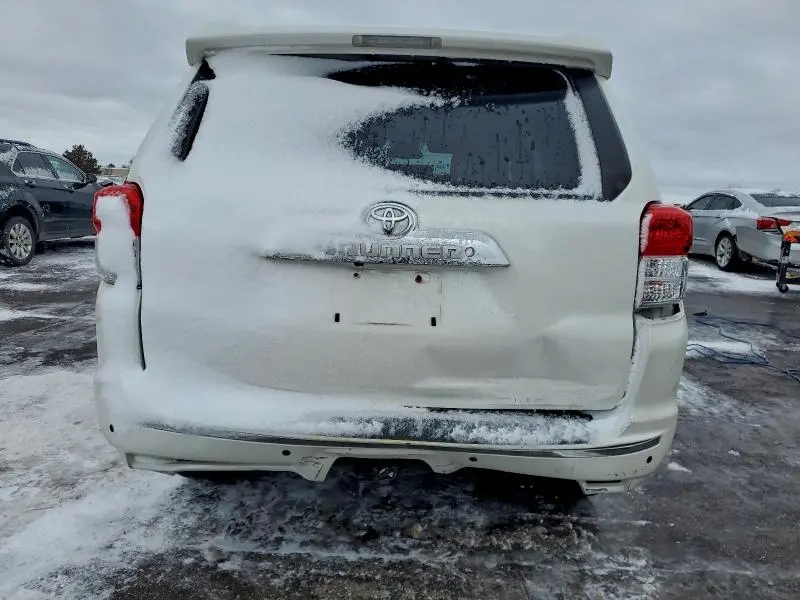 2011 TOYOTA 4RUNNER SR5  