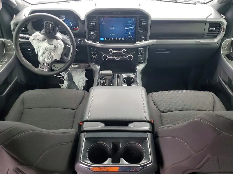 2025 FORD F150 XLT  