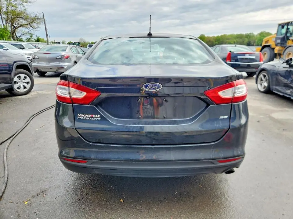 2015 FORD FUSION SE  