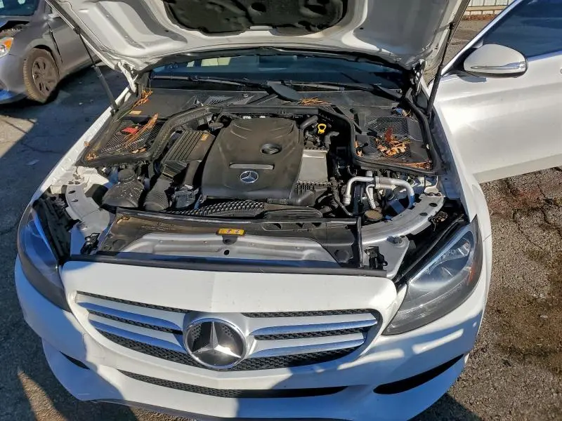 2015 MERCEDES-BENZ C 300  