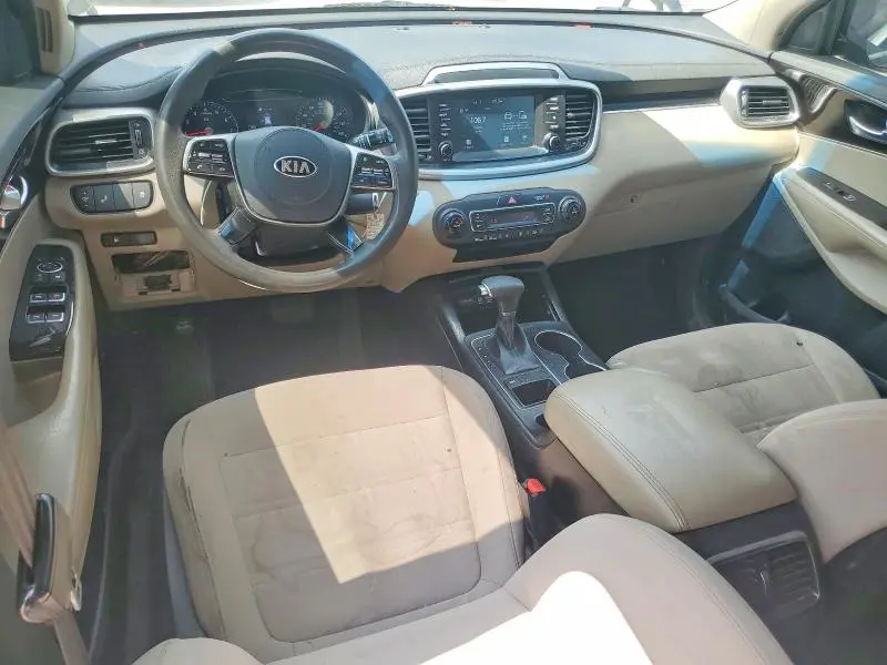 2019 KIA SORENTO LX V6  