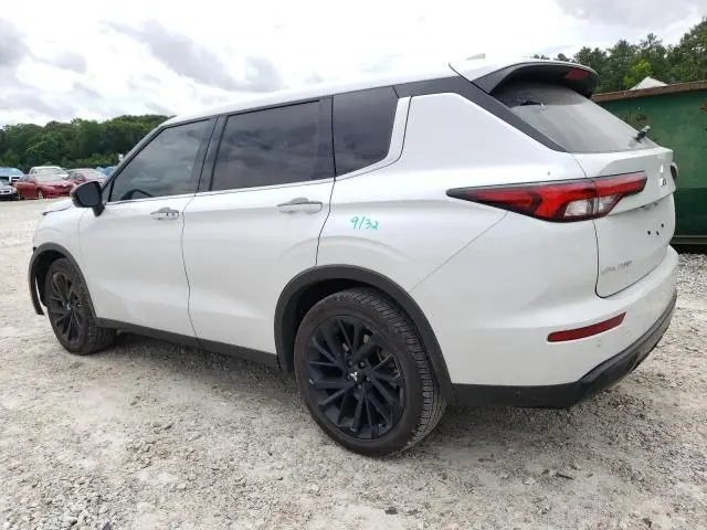 2024 MITSUBISHI OUTLANDER SE  