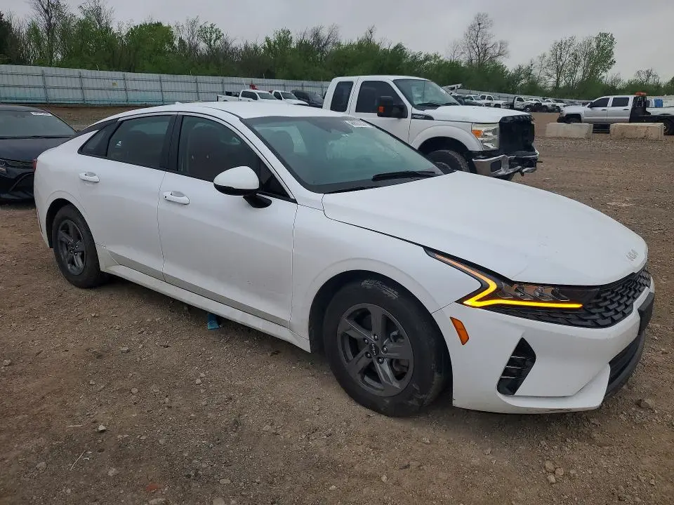 2023 KIA K5   