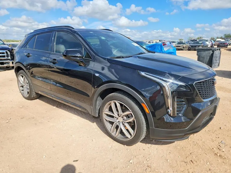 2019 CADILLAC XT4 SPORT  