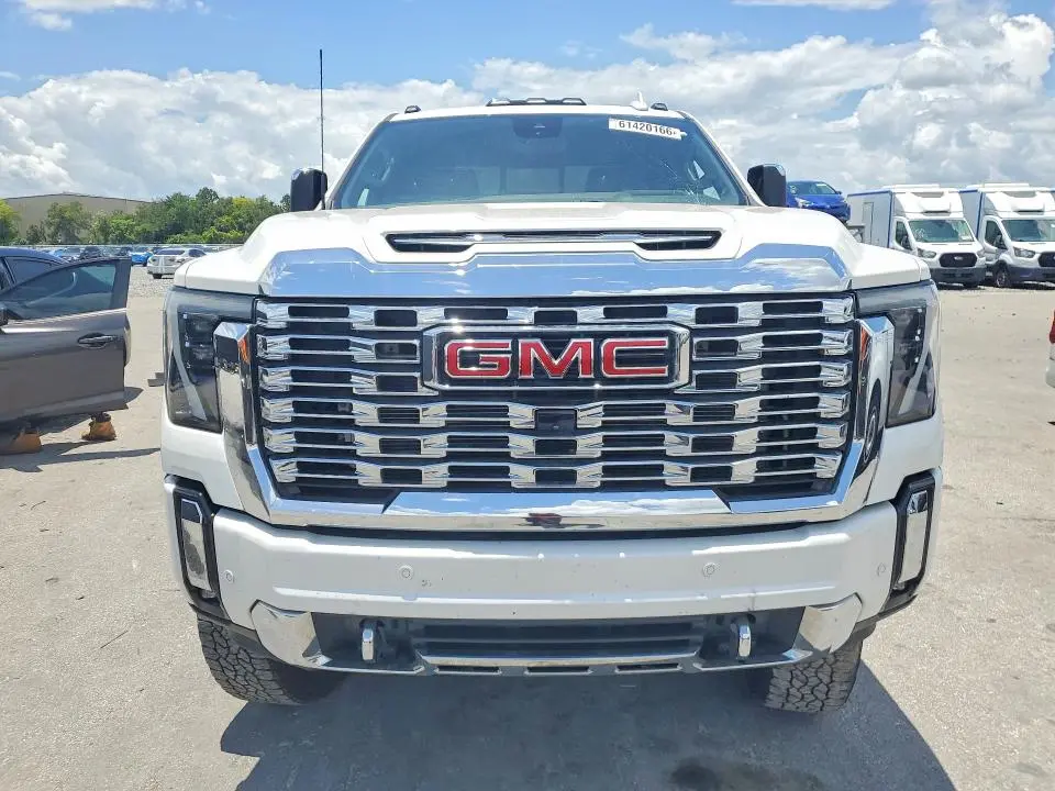 2024 GMC SIERRA   