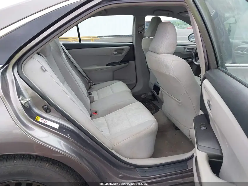 2016 TOYOTA CAMRY LE
