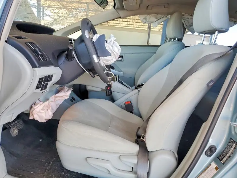 2015 TOYOTA PRIUS THREE  