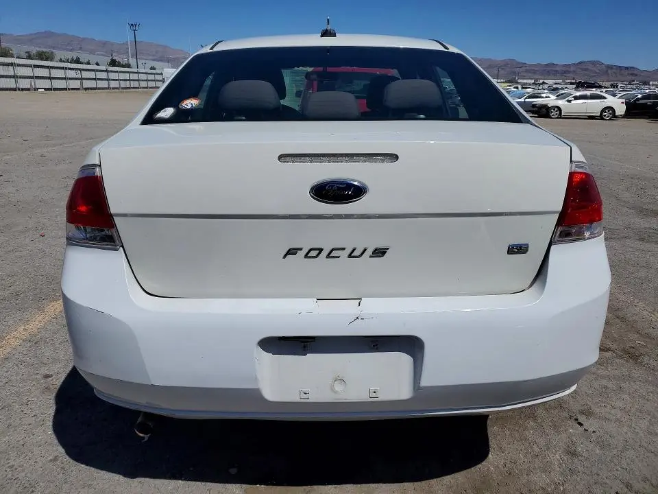 2010 FORD FOCUS SE  