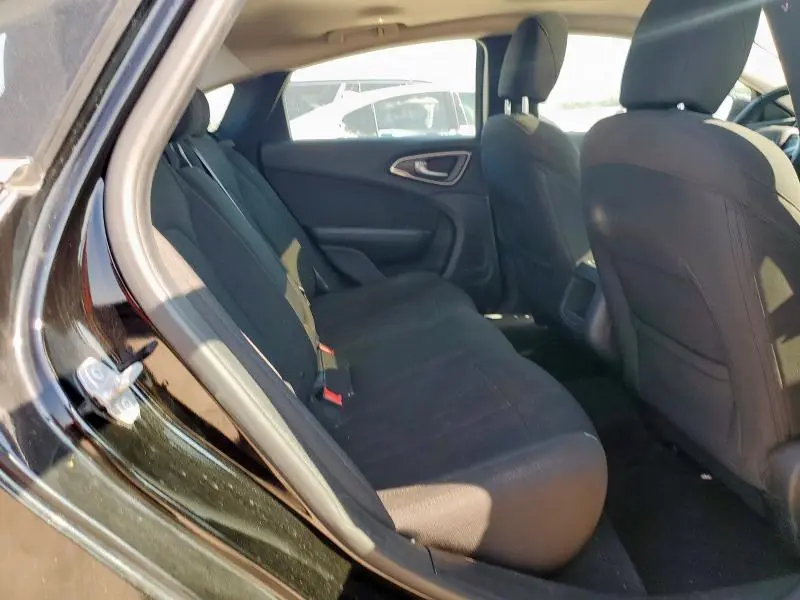 2016 CHRYSLER 200   