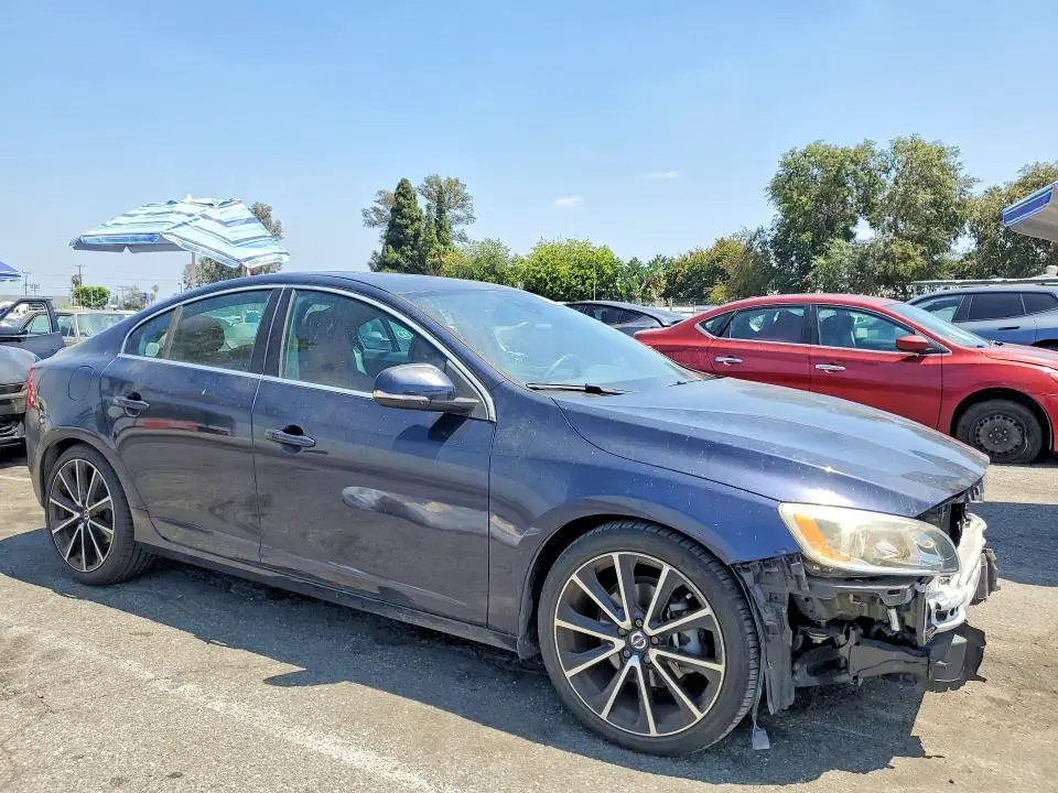 2016 VOLVO S60 PREMIER  