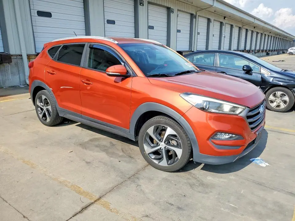 2016 HYUNDAI TUCSON SPORT  