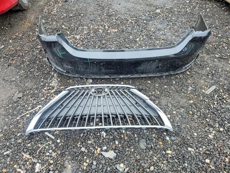 2025 LEXUS ES 300H BASE  