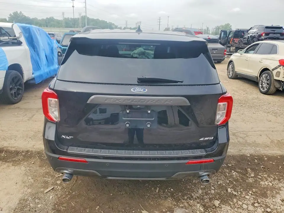 2024 FORD EXPLORER XLT  
