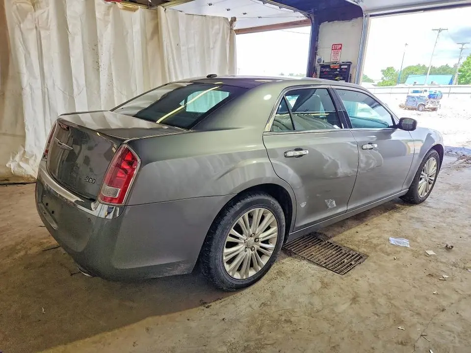 2012 CHRYSLER 300 LIMITED  