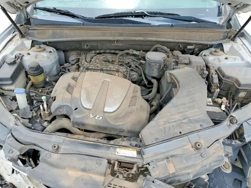 2012 HYUNDAI SANTA FE SE  