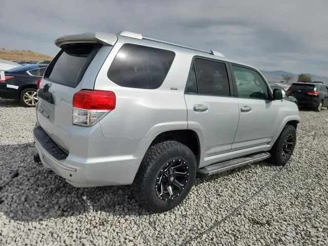 2010 TOYOTA 4RUNNER SR5  