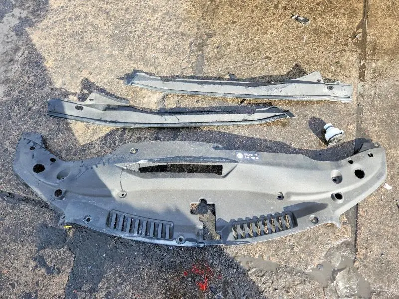 2024 LEXUS IS 300 F SPORT DESIGN  