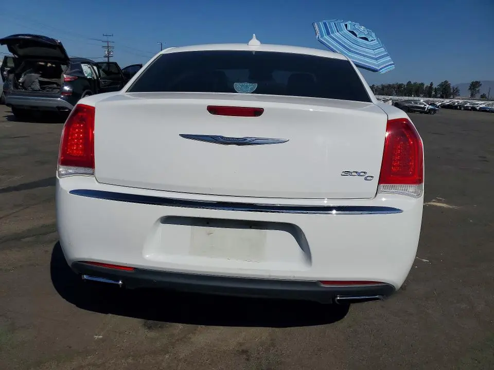 2016 CHRYSLER 300C   