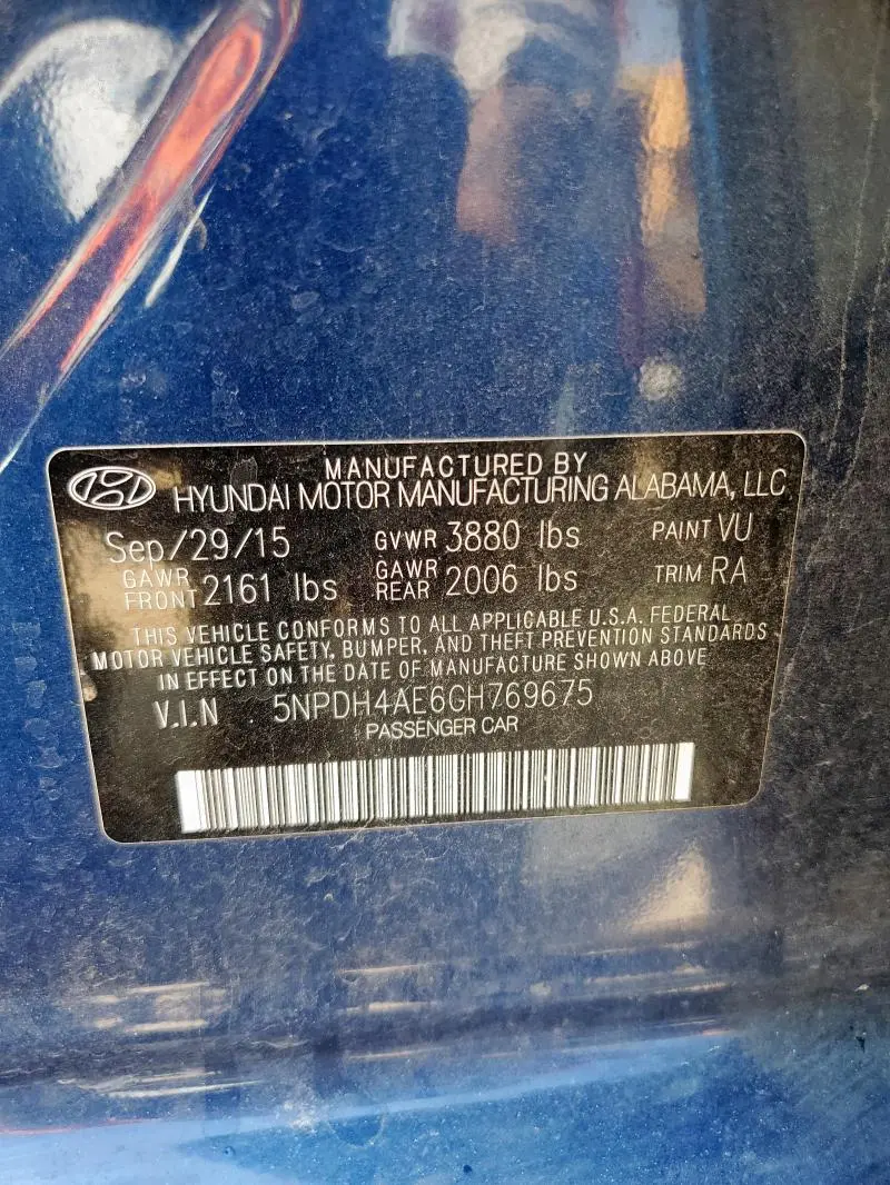 2016 HYUNDAI ELANTRA SE  