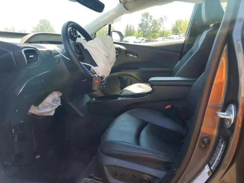 2021 TOYOTA PRIUS XLE  
