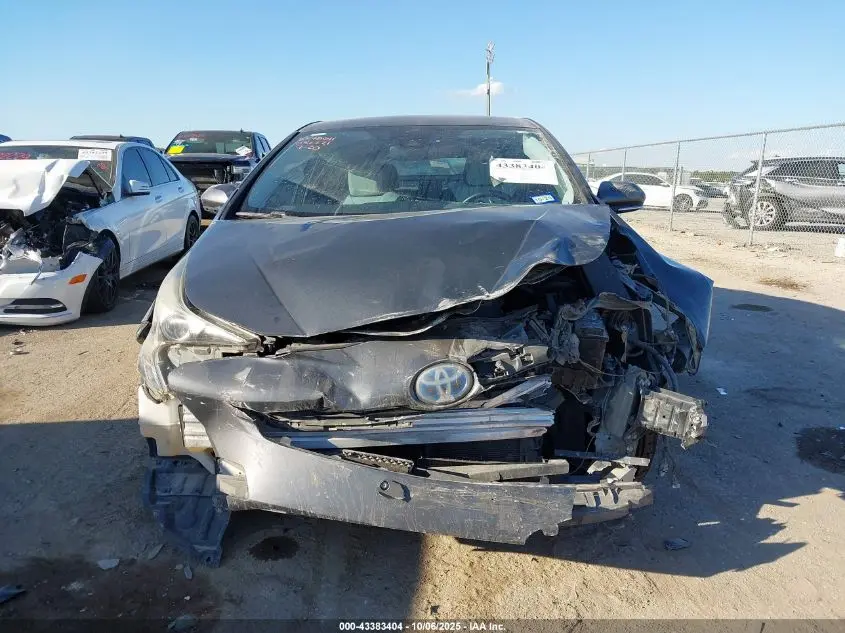 2017 TOYOTA PRIUS FOUR