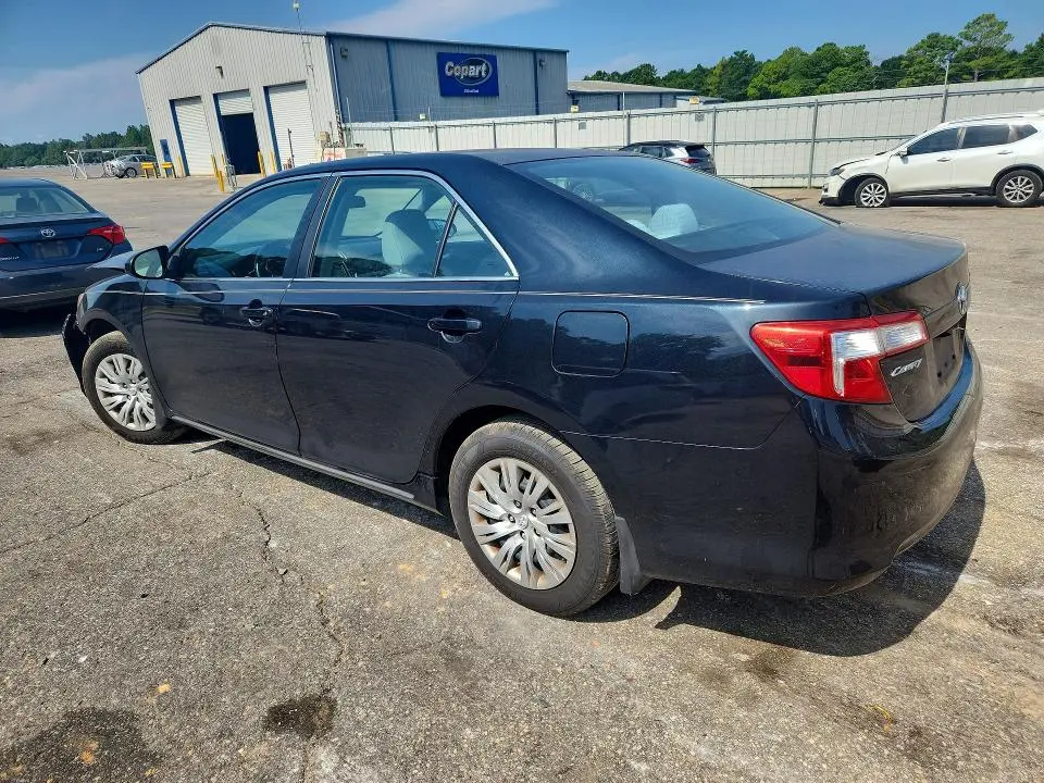 2013 TOYOTA CAMRY LE  