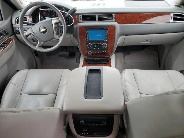 2010 CHEVROLET AVALANCHE LTZ  