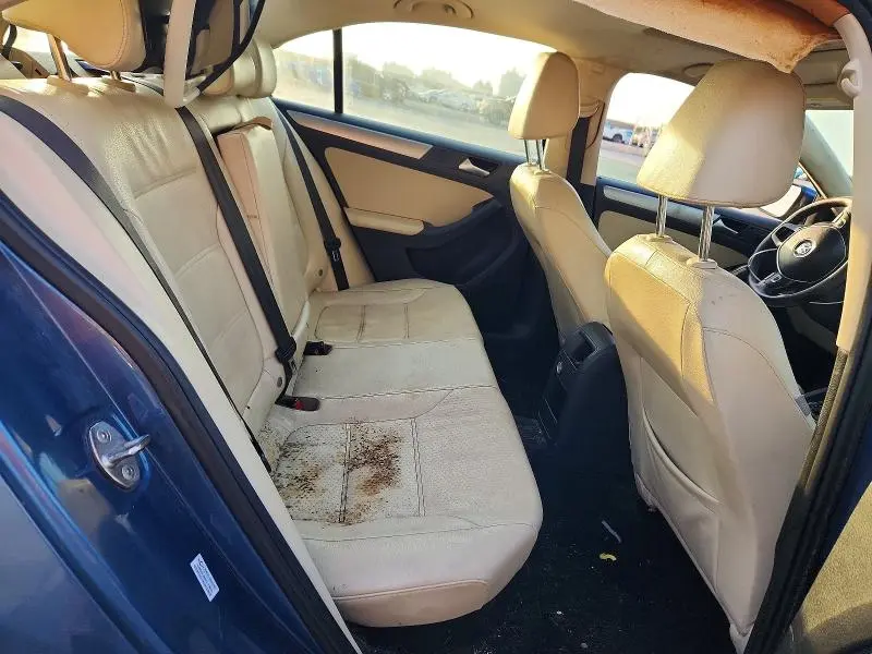 2017 VOLKSWAGEN JETTA SE  