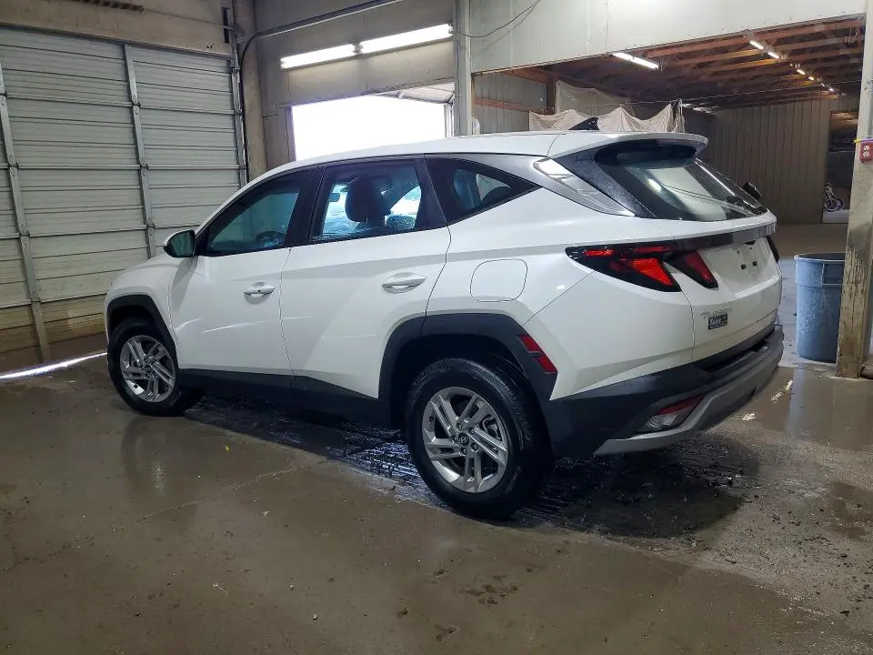 2025 HYUNDAI TUCSON SE  