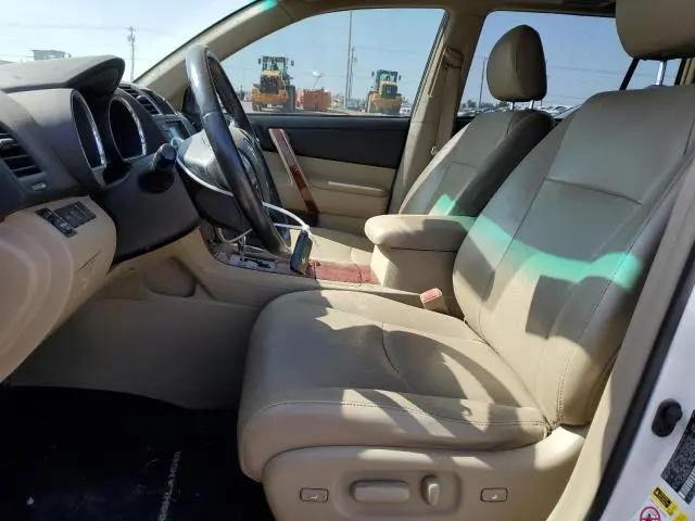 2011 TOYOTA HIGHLANDER LIMITED