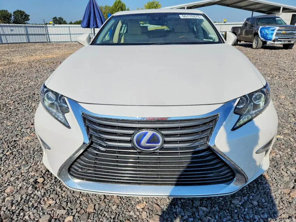 2018 LEXUS ES 300H  