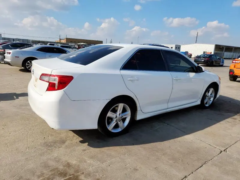 2014 TOYOTA CAMRY L  
