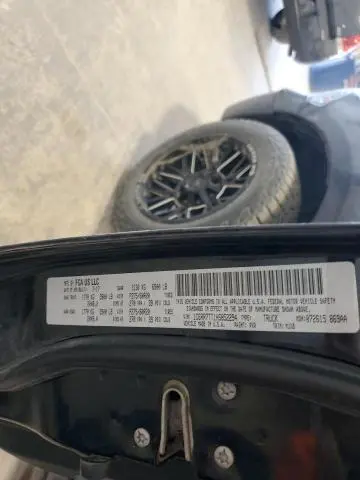 2017 RAM 1500 SLT